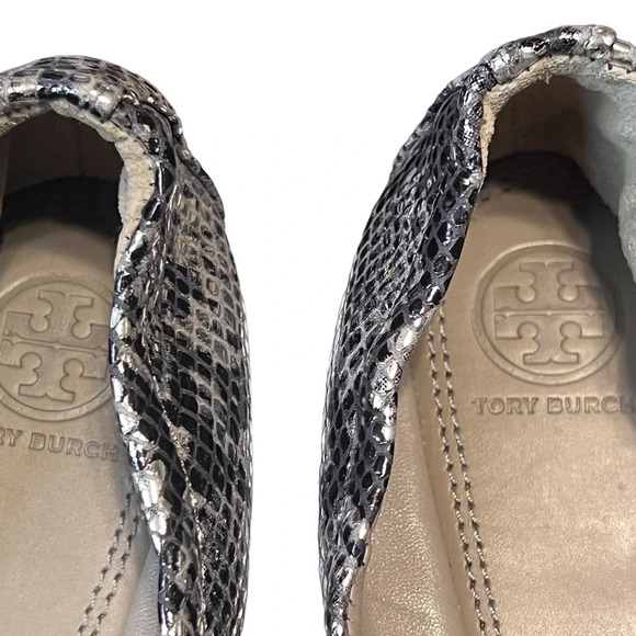 NIB TORY BURCH York Metallic Roccia Powder Suede Ballet Flat Silve… - Picture 4 of 9